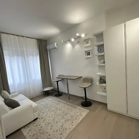 San Giovanni Apartment