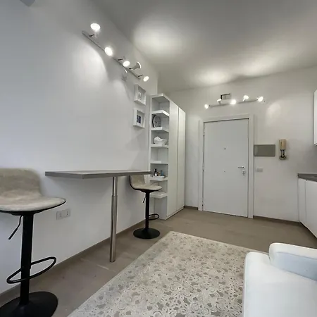 San Giovanni Apartment *